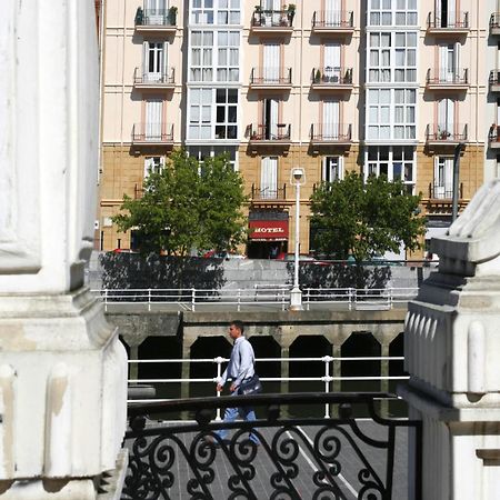 Hotel Ripa Bilbao Exteriör bild